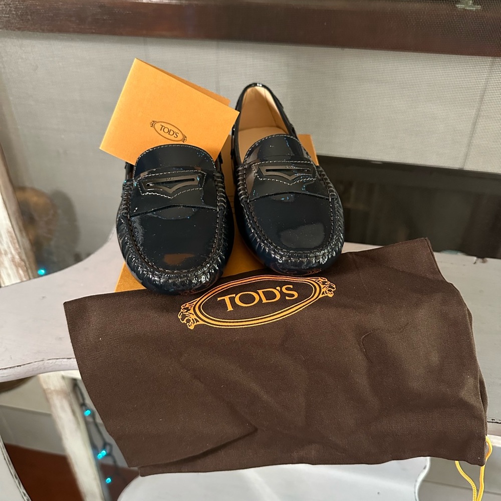Tod's Gommino NEW $595 BLUE Driving Moccasins Patent Loafers European Size37/US7